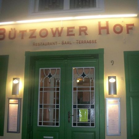 Hotel Buetzower Hof ภายนอก รูปภาพ
